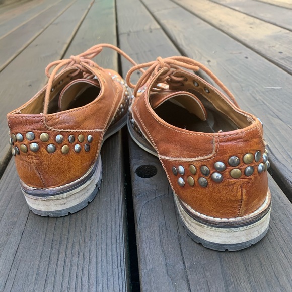 Riveted oxford lace ups by Feud. UK size 7 - Picture 3 of 6